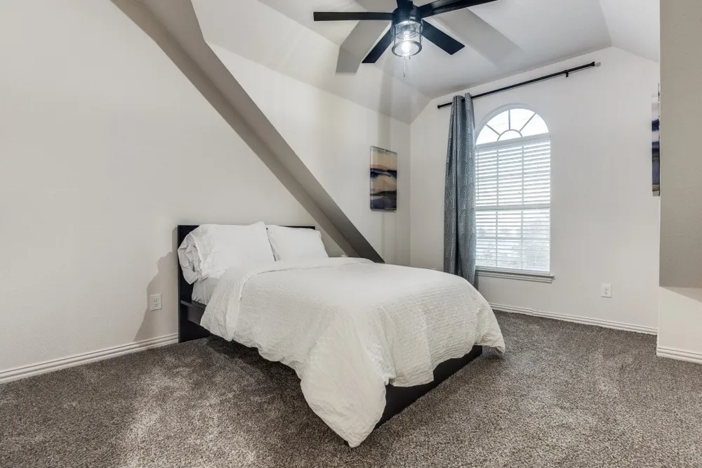 3304 Inwood Road Dallas, TX 75235