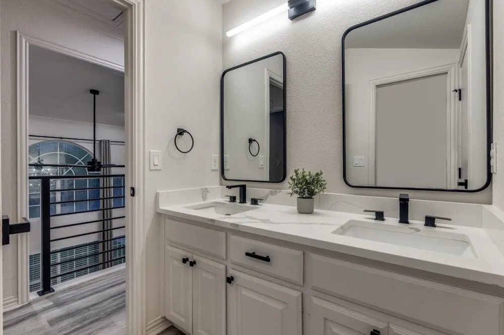 3304 Inwood Road Dallas, TX 75235
