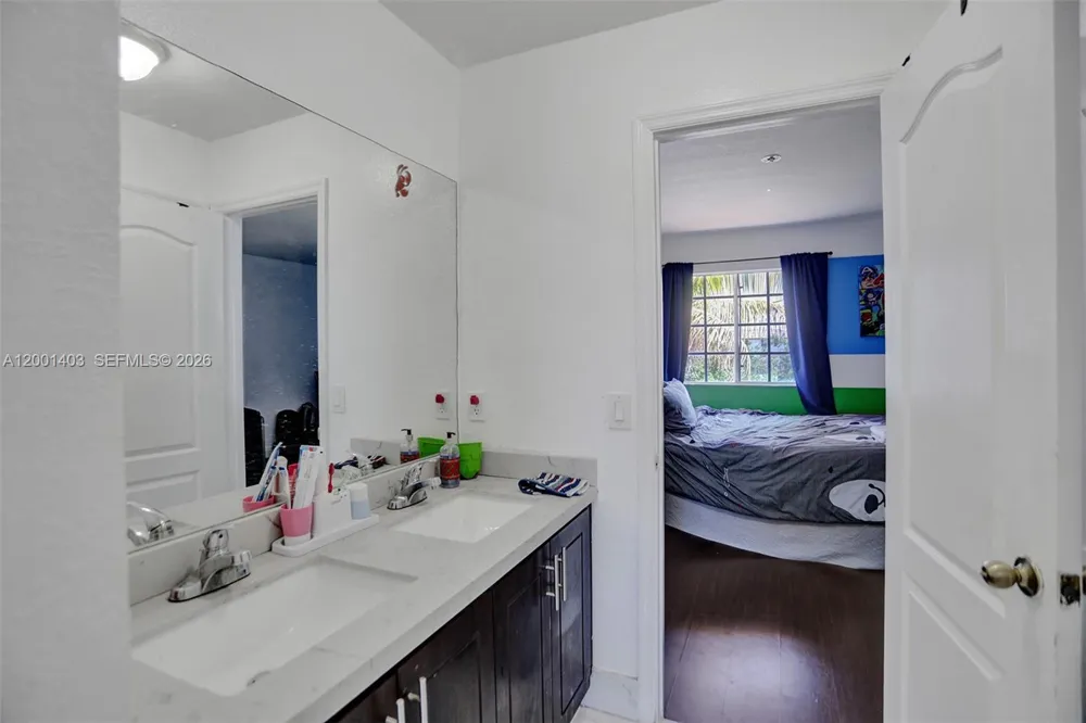 10231 SW 227th Ln Cutler Bay, FL 33190