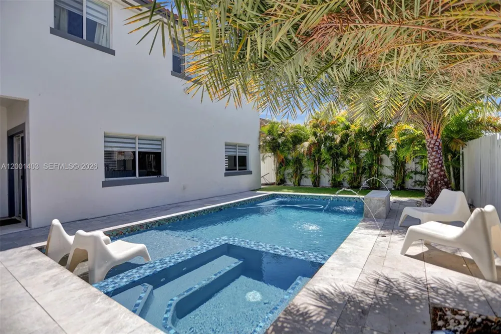 10231 SW 227th Ln Cutler Bay, FL 33190