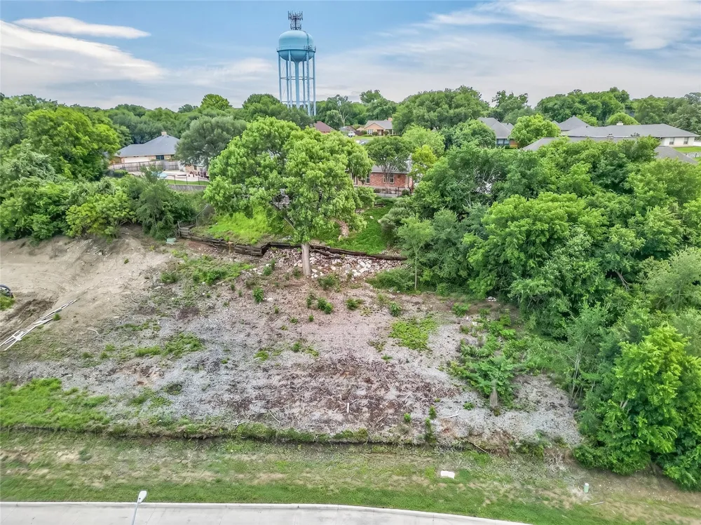 738 Sterling Drive Benbrook, TX 76126