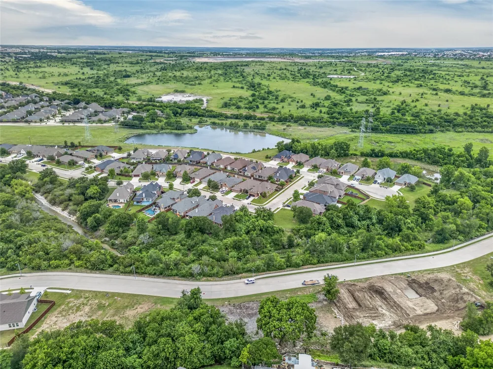 738 Sterling Drive Benbrook, TX 76126