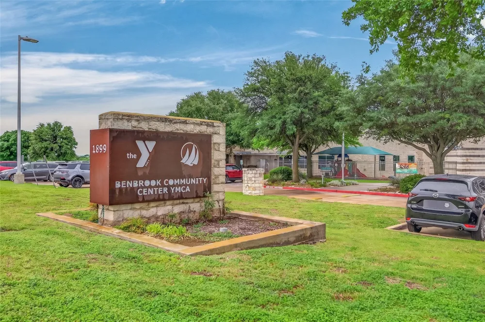 738 Sterling Drive Benbrook, TX 76126