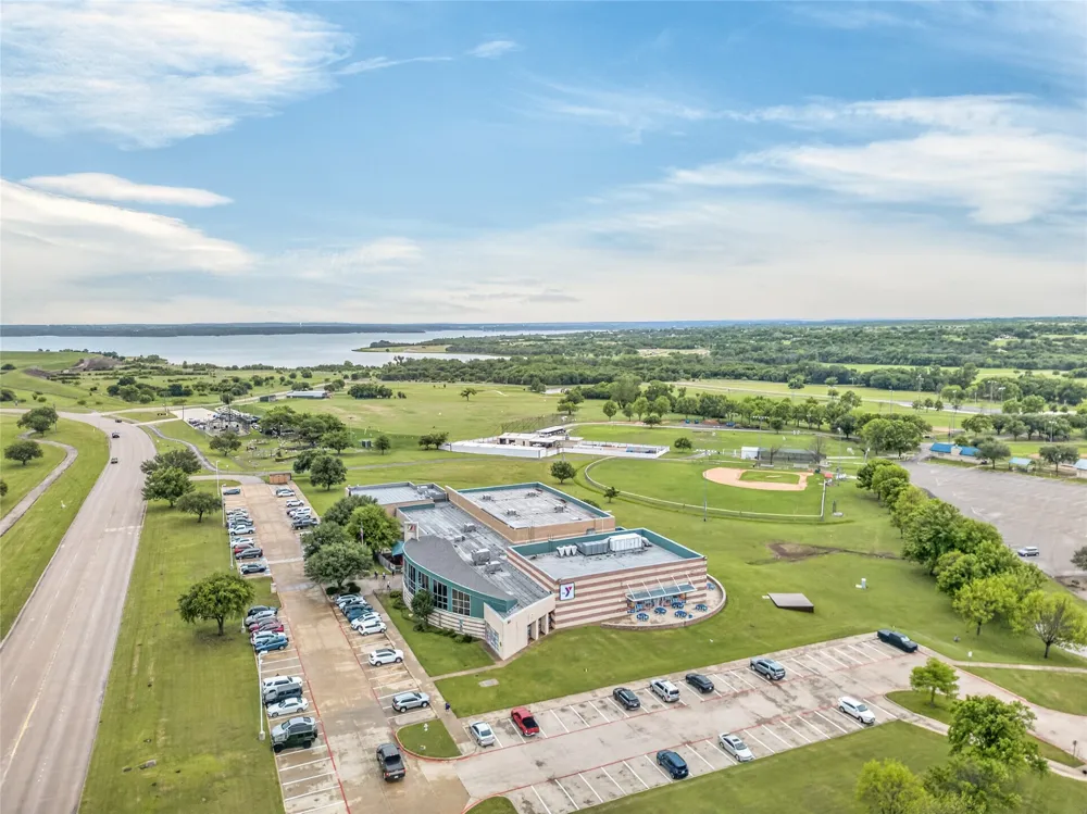 738 Sterling Drive Benbrook, TX 76126