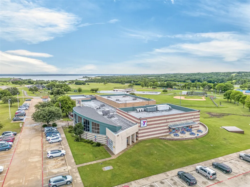 738 Sterling Drive Benbrook, TX 76126