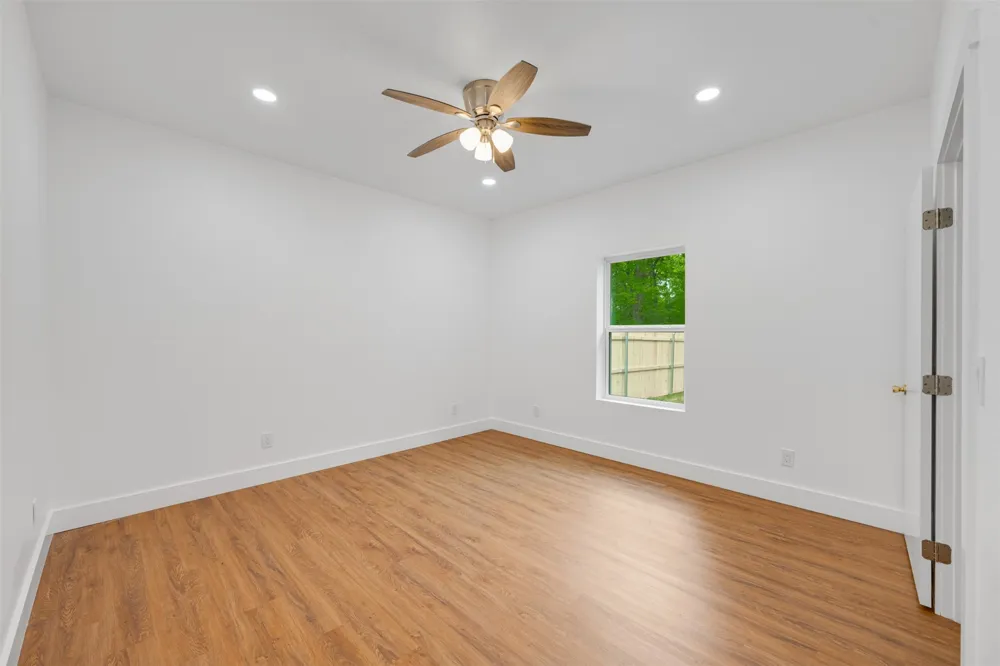 130 Private Road 35407 Sumner, TX 75486