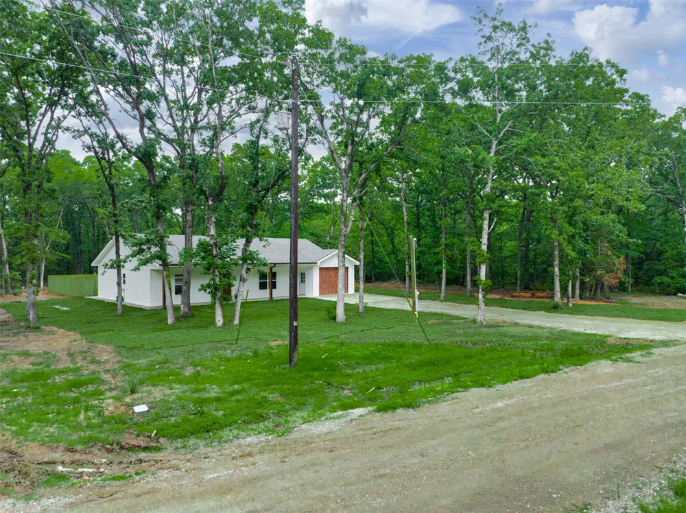 130 Private Road 35407 Sumner, TX 75486