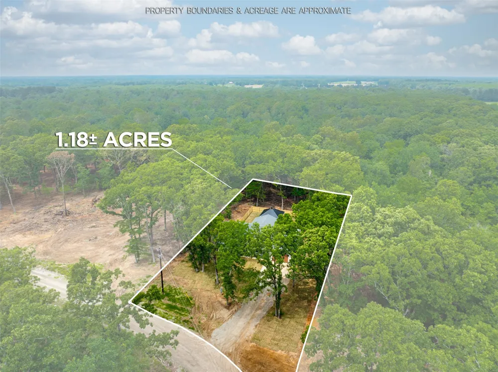 130 Private Road 35407 Sumner, TX 75486