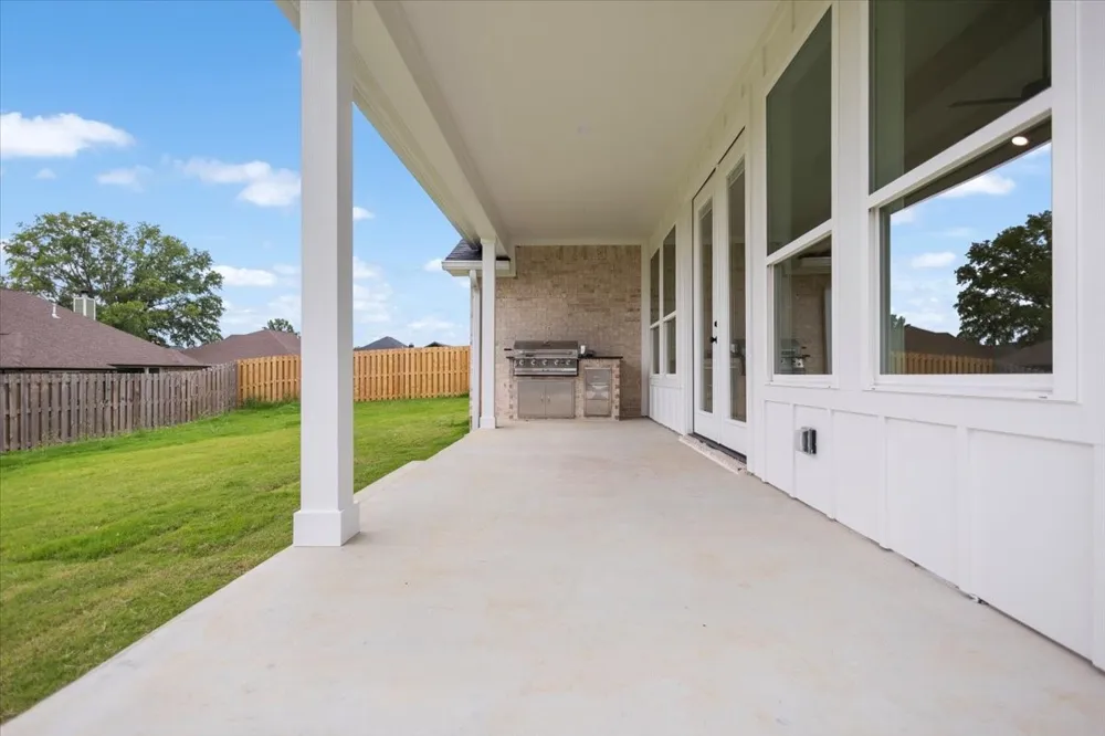16429 Clearview Drive Lindale, TX 75771