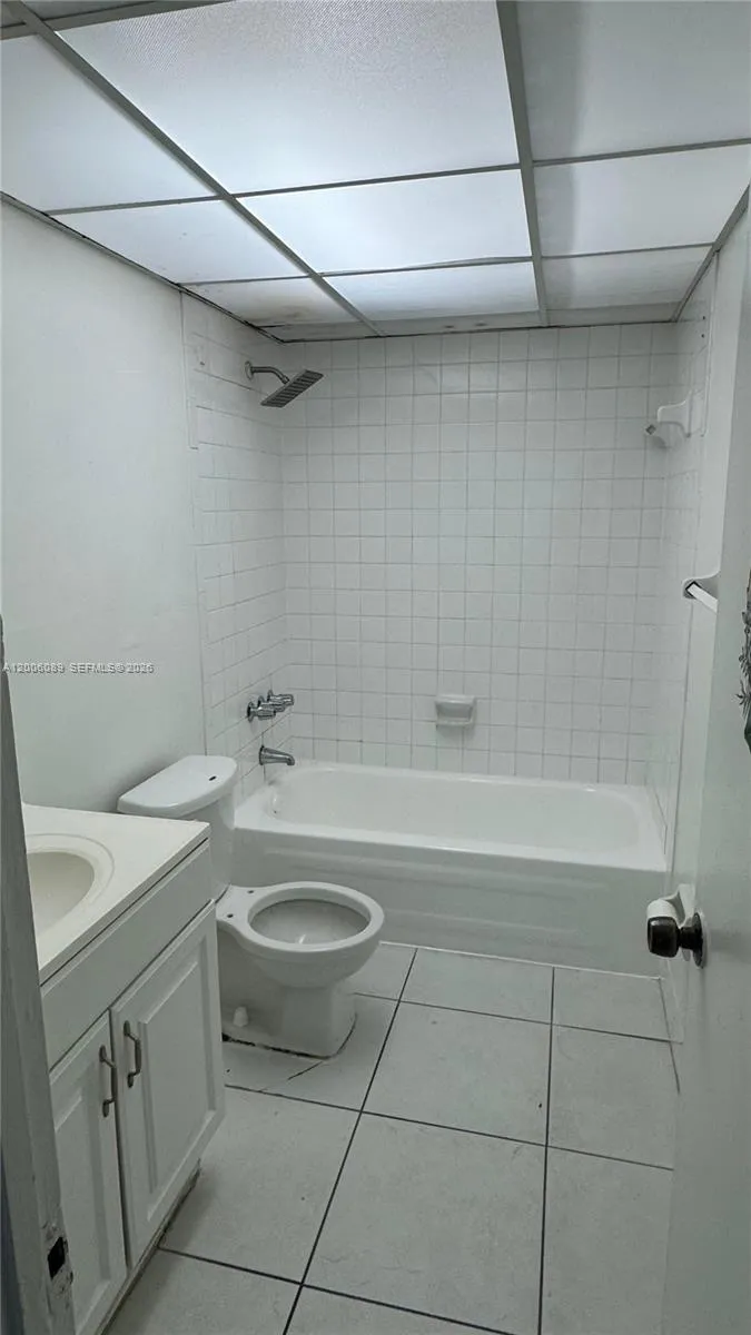 10090 NW 80th Ct #1203 Hialeah Gardens, FL 33016