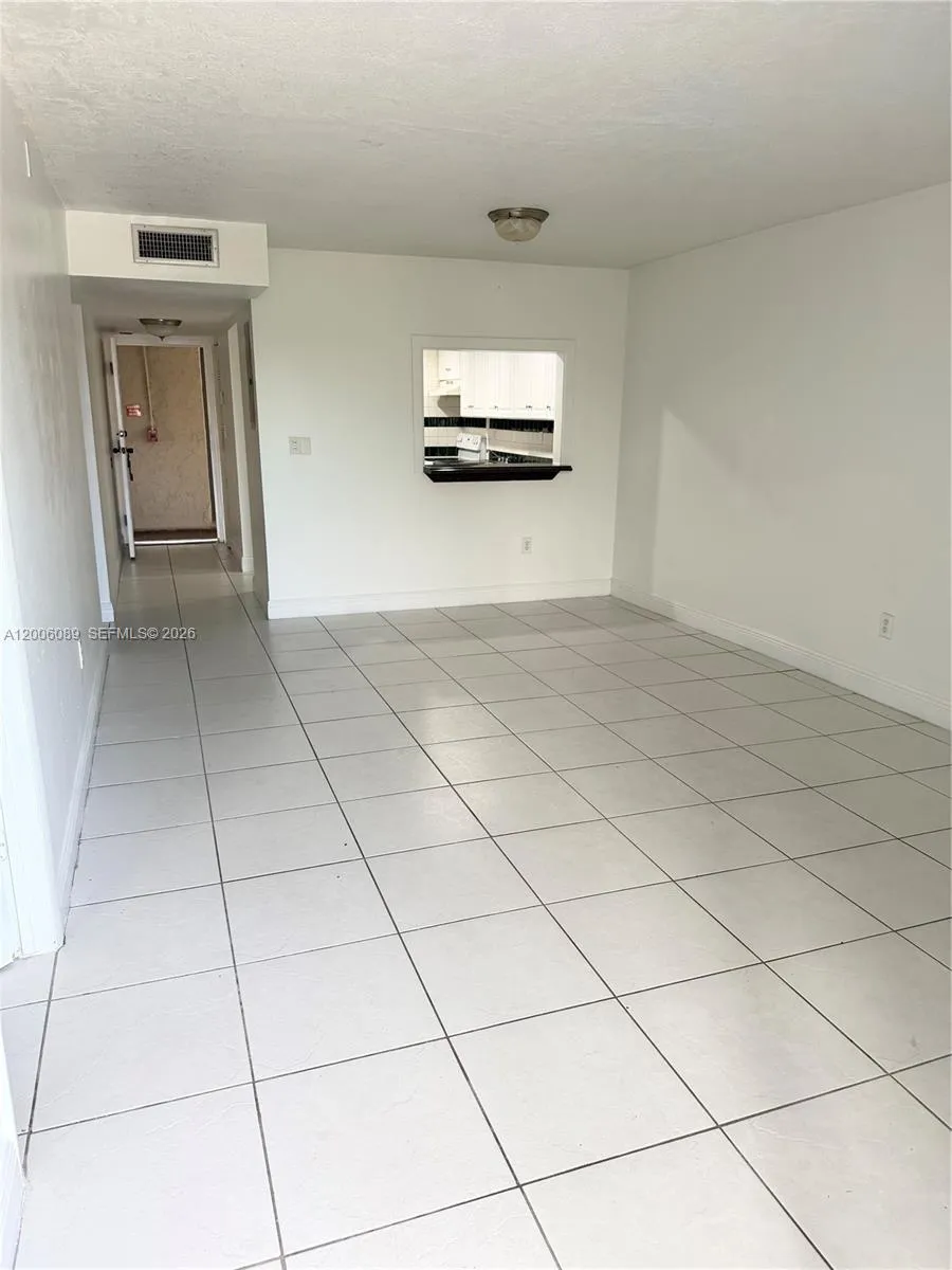 10090 NW 80th Ct #1203 Hialeah Gardens, FL 33016