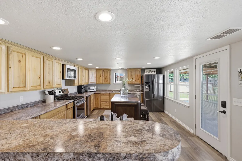 125 County Road 596 Eastland, TX 76448