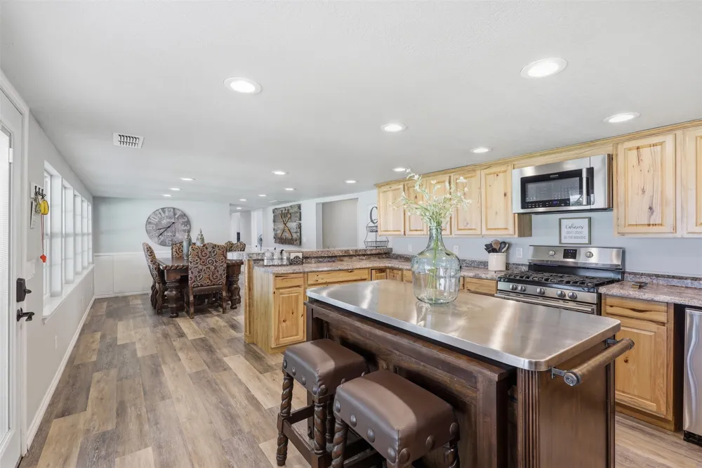 125 County Road 596 Eastland, TX 76448