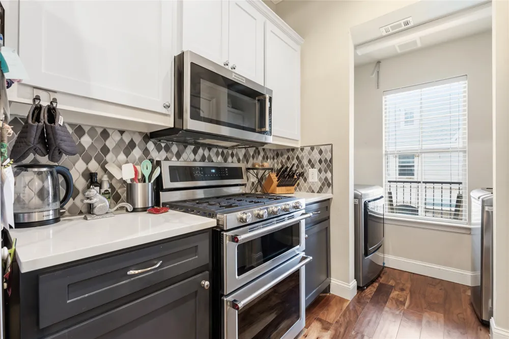 8824 Tudor Place Dallas, TX 75228