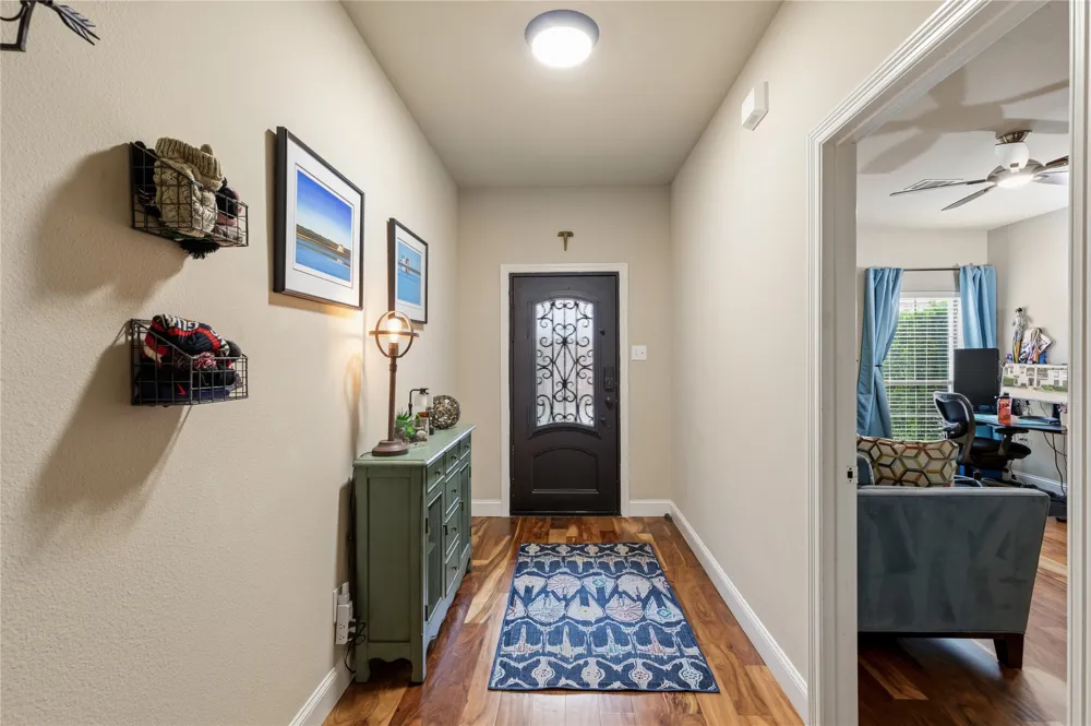 8824 Tudor Place Dallas, TX 75228