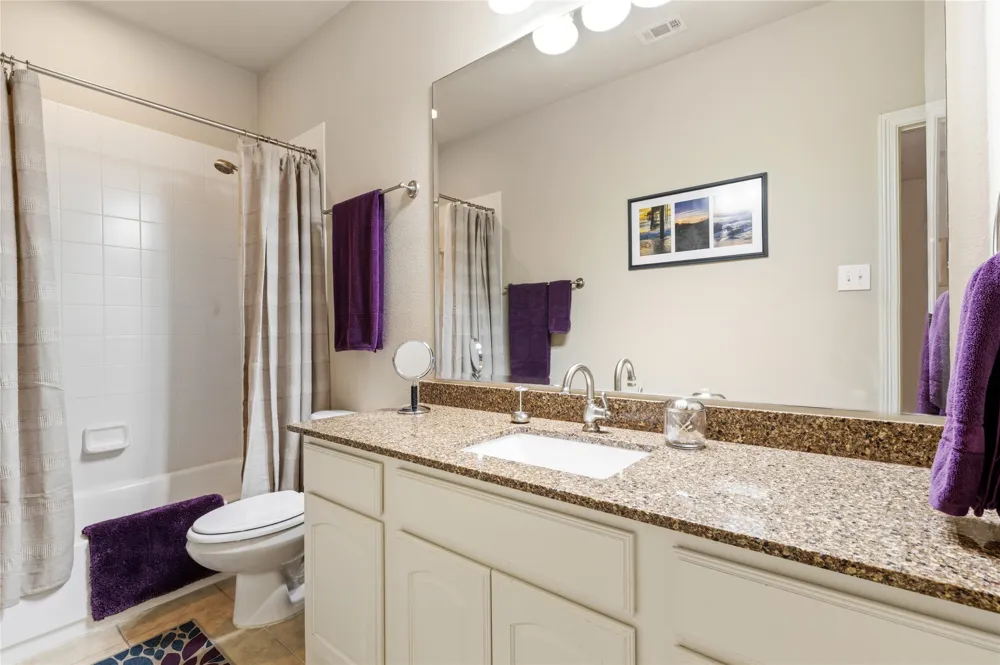 8824 Tudor Place Dallas, TX 75228