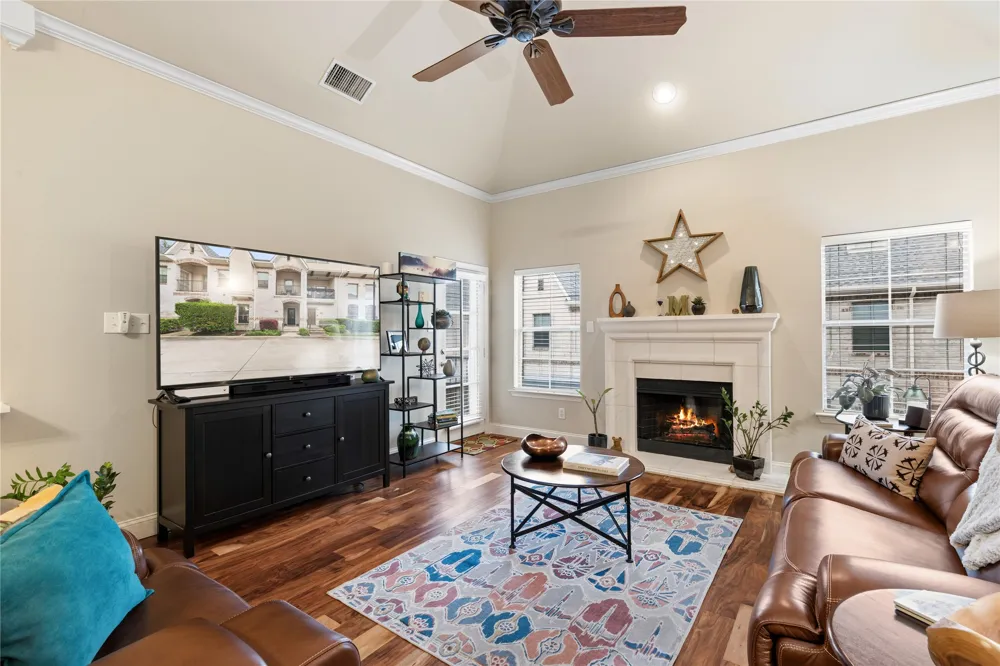 8824 Tudor Place Dallas, TX 75228