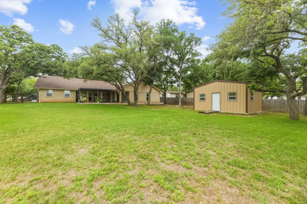 801 County Road 529 Eastland, TX 76448