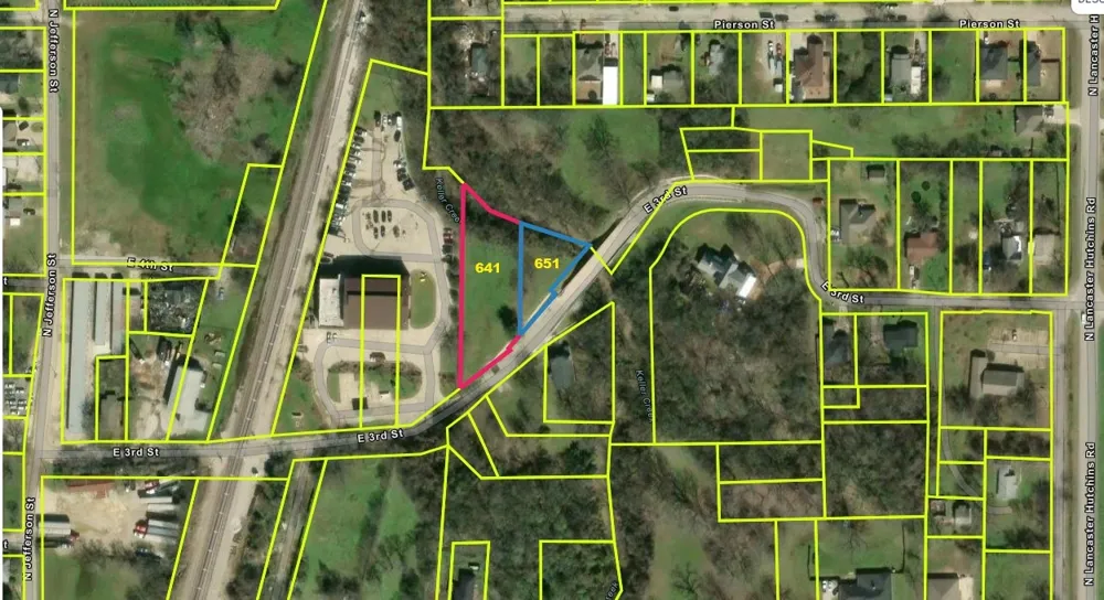651 E 3rd Street Lancaster, TX 75146