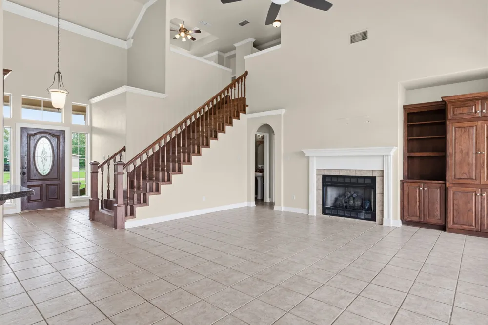219 W Twin Creeks Trail Troup, TX 75789