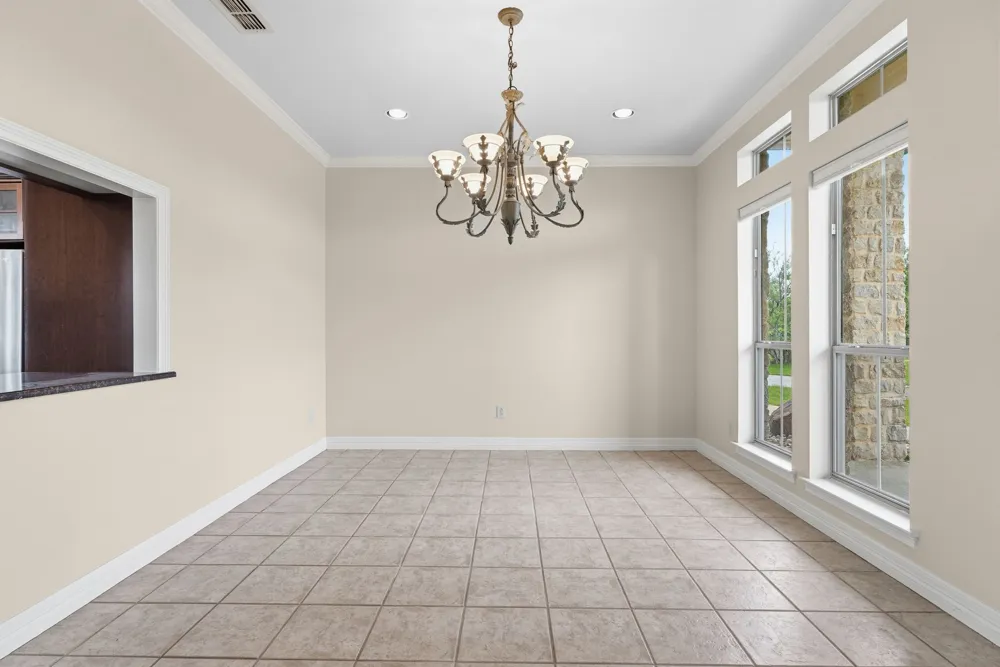 219 W Twin Creeks Trail Troup, TX 75789