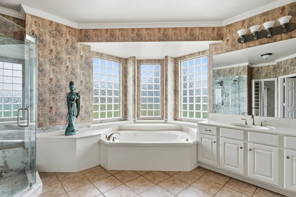 219 W Twin Creeks Trail Troup, TX 75789