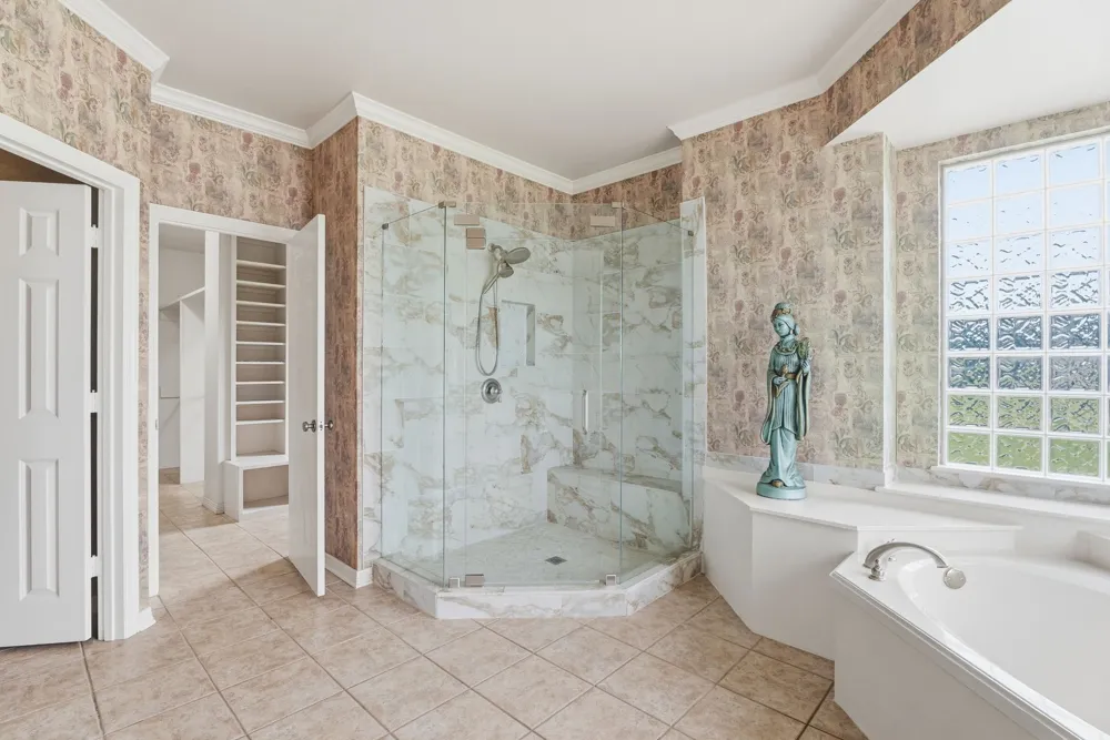 219 W Twin Creeks Trail Troup, TX 75789
