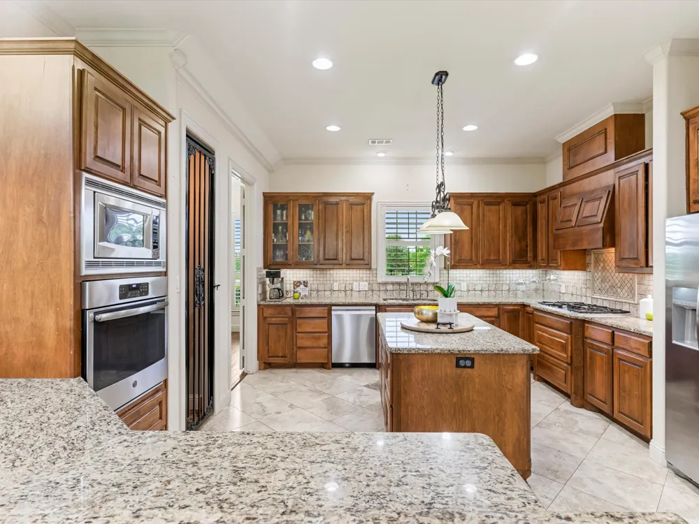 407 W Aurora Vista Trail Aurora, TX 76078