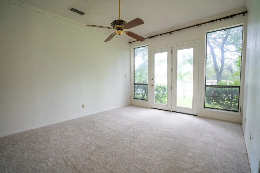 1895 County Road 3601 Edgewood, TX 75117