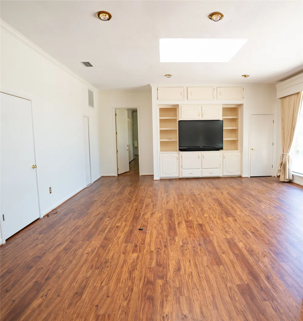 1895 County Road 3601 Edgewood, TX 75117