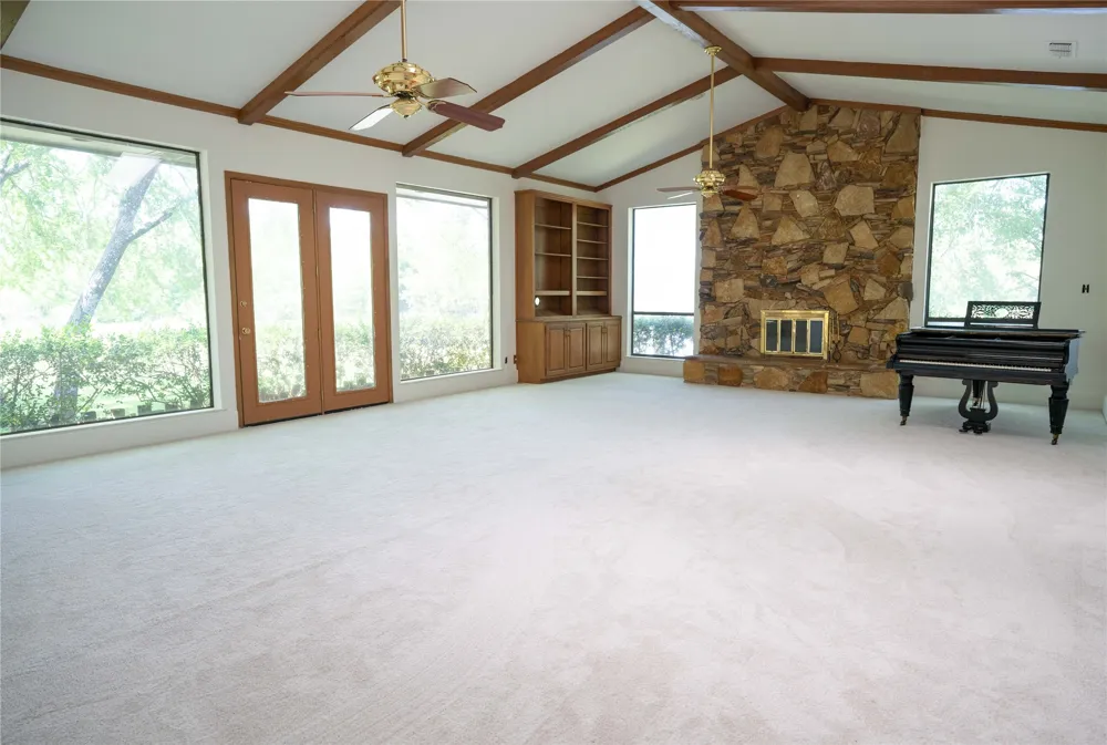 1895 County Road 3601 Edgewood, TX 75117
