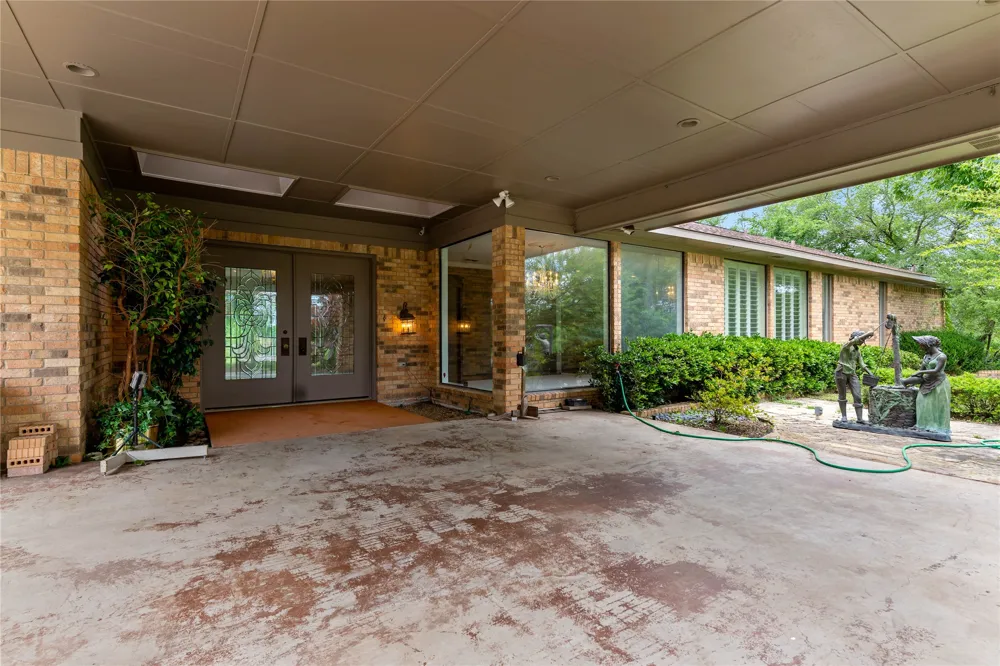 1895 County Road 3601 Edgewood, TX 75117