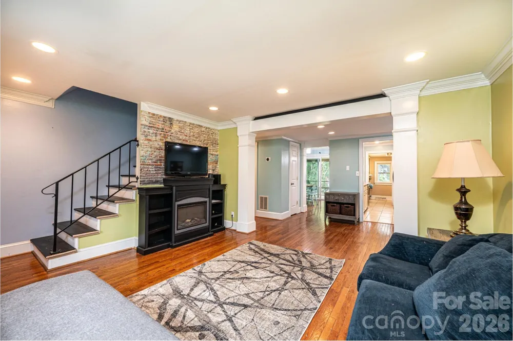 826 6th Street NW #4 Hickory, NC 28601