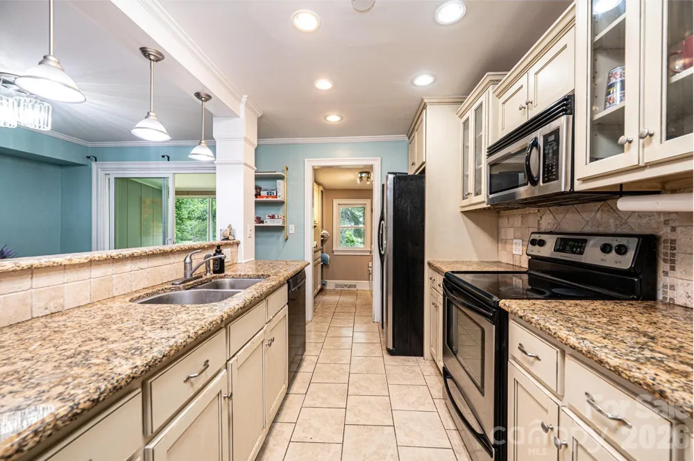 826 6th Street NW #4 Hickory, NC 28601