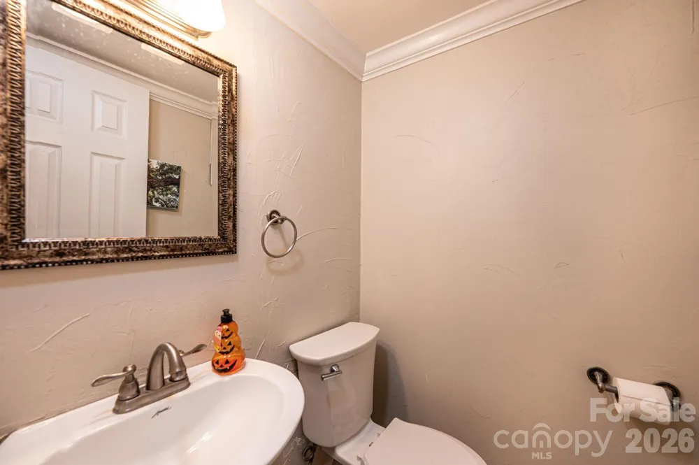 826 6th Street NW #4 Hickory, NC 28601
