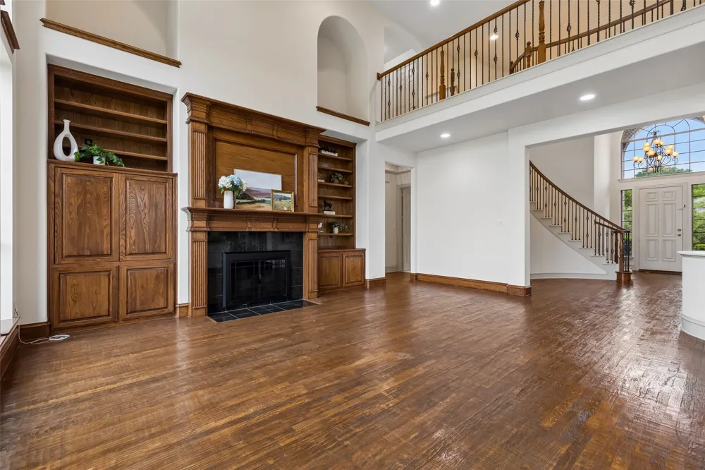 631 Lakeridge Drive Fairview, TX 75069