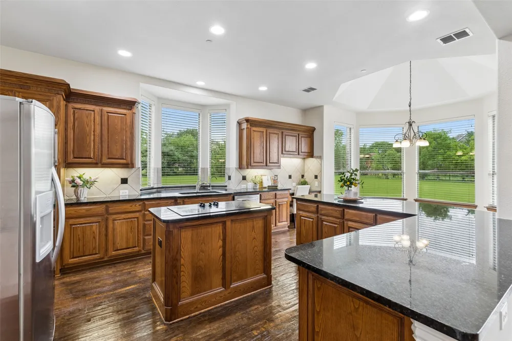 631 Lakeridge Drive Fairview, TX 75069