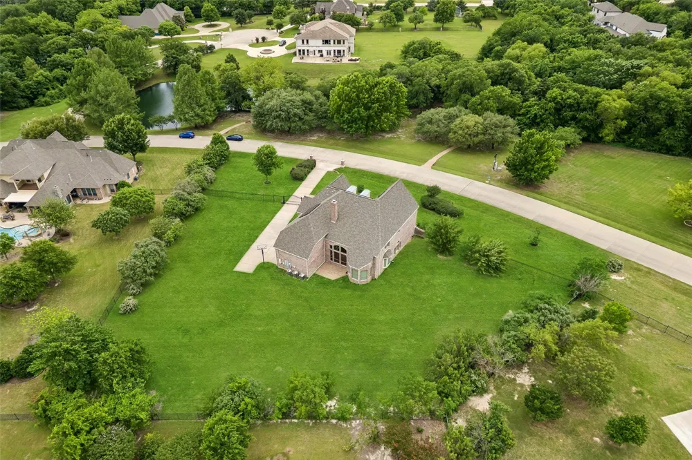 631 Lakeridge Drive Fairview, TX 75069