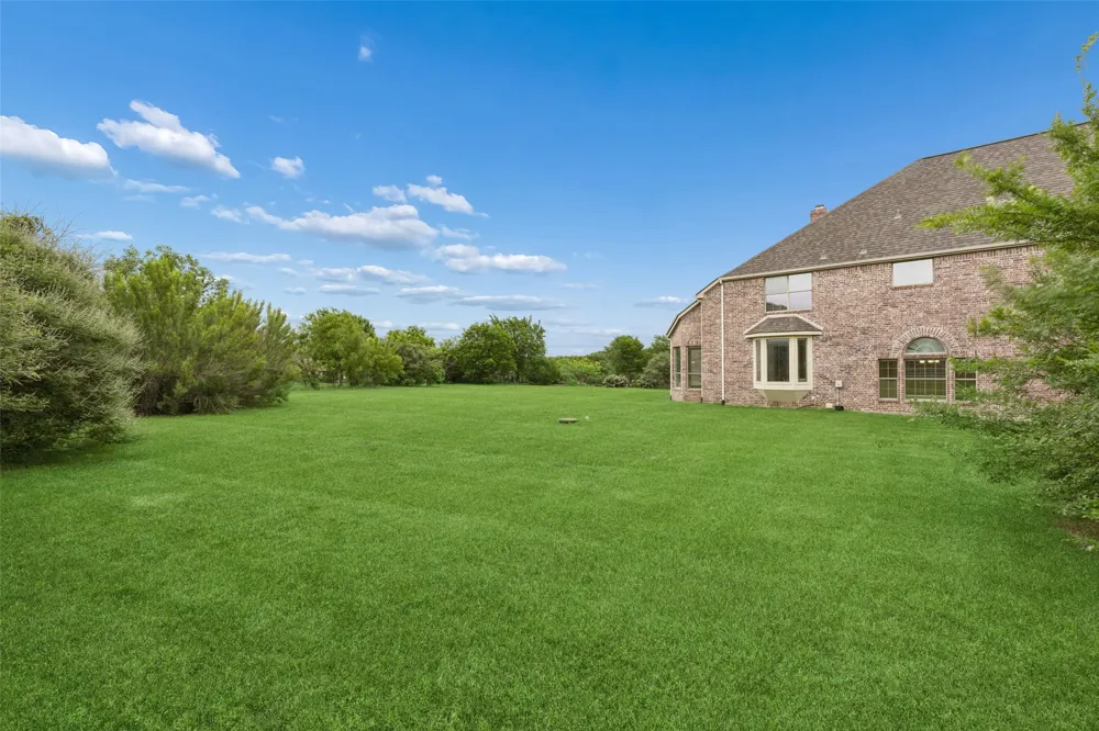 631 Lakeridge Drive Fairview, TX 75069