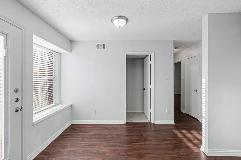 2080 Briarcliff Road Lewisville, TX 75067
