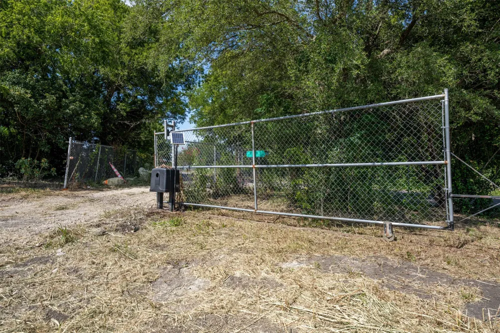 1065 Bluff Springs Road Ferris, TX 75125