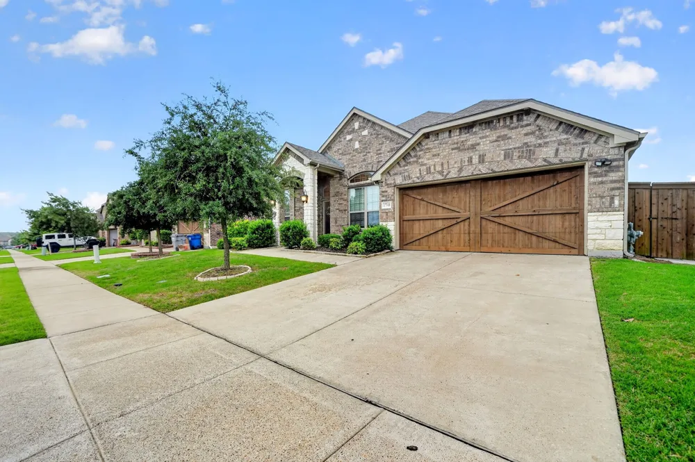 1748 Amalfi Drive McLendon Chisholm, TX 75032