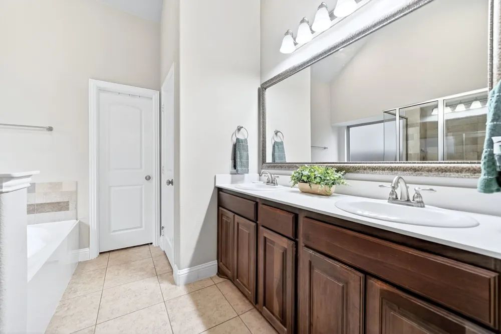 1748 Amalfi Drive McLendon Chisholm, TX 75032