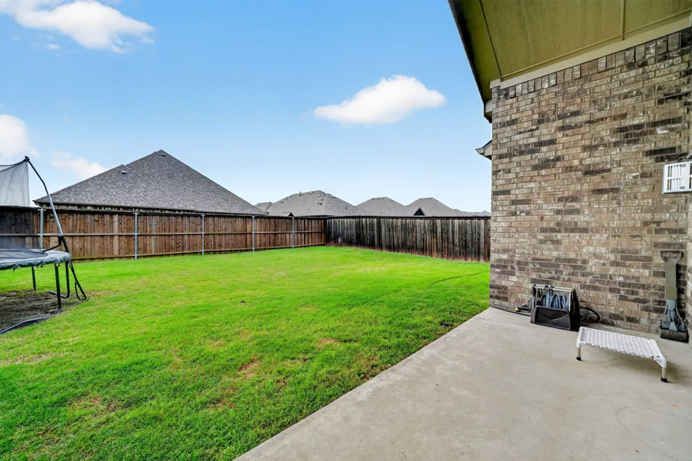1748 Amalfi Drive McLendon Chisholm, TX 75032