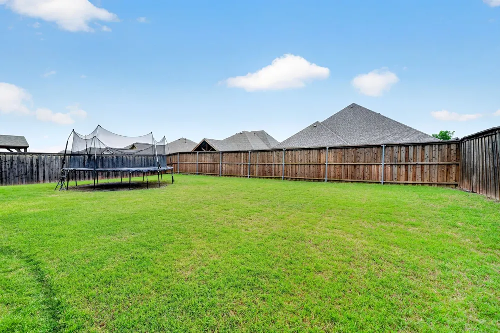 1748 Amalfi Drive McLendon Chisholm, TX 75032