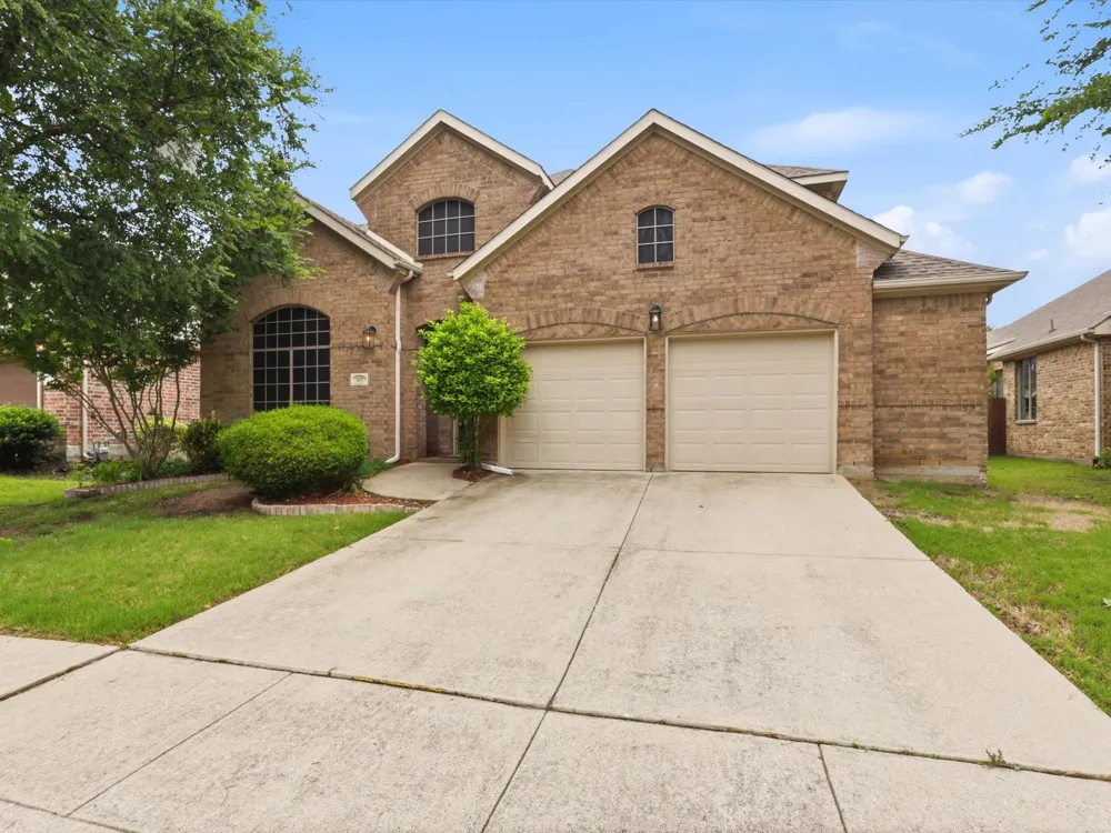 217 Cox Drive Fate, TX 75087