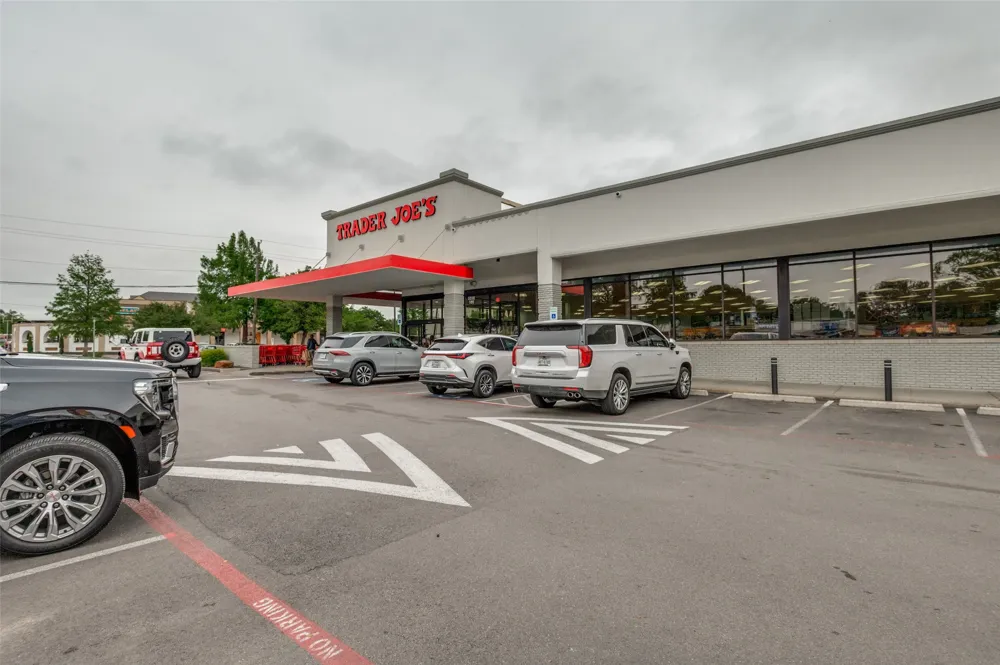 7640 W Greenway Boulevard #5K Dallas, TX 75209