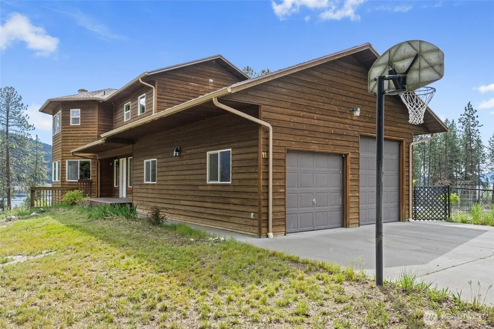 11 Echo Cove Road Kettle Falls, WA 99141