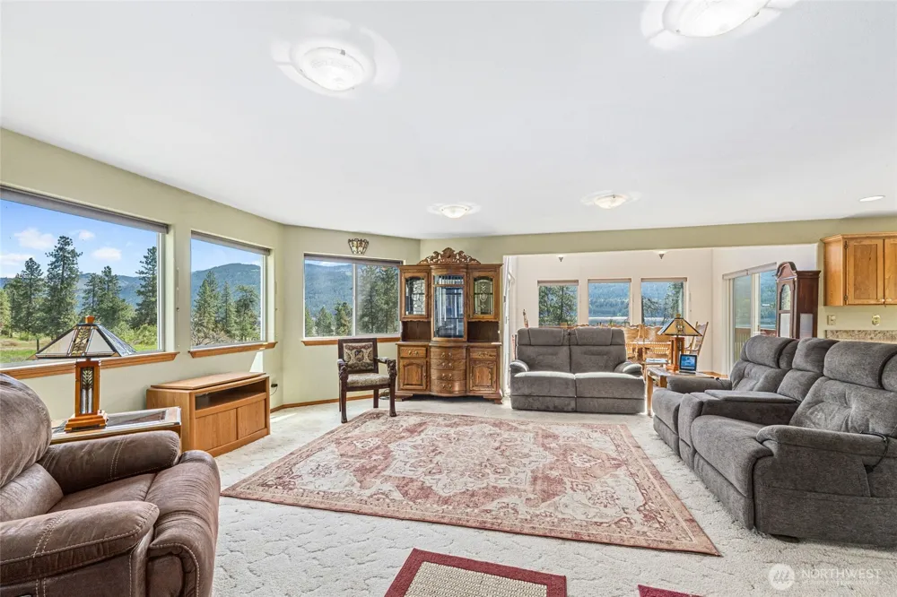 11 Echo Cove Road Kettle Falls, WA 99141
