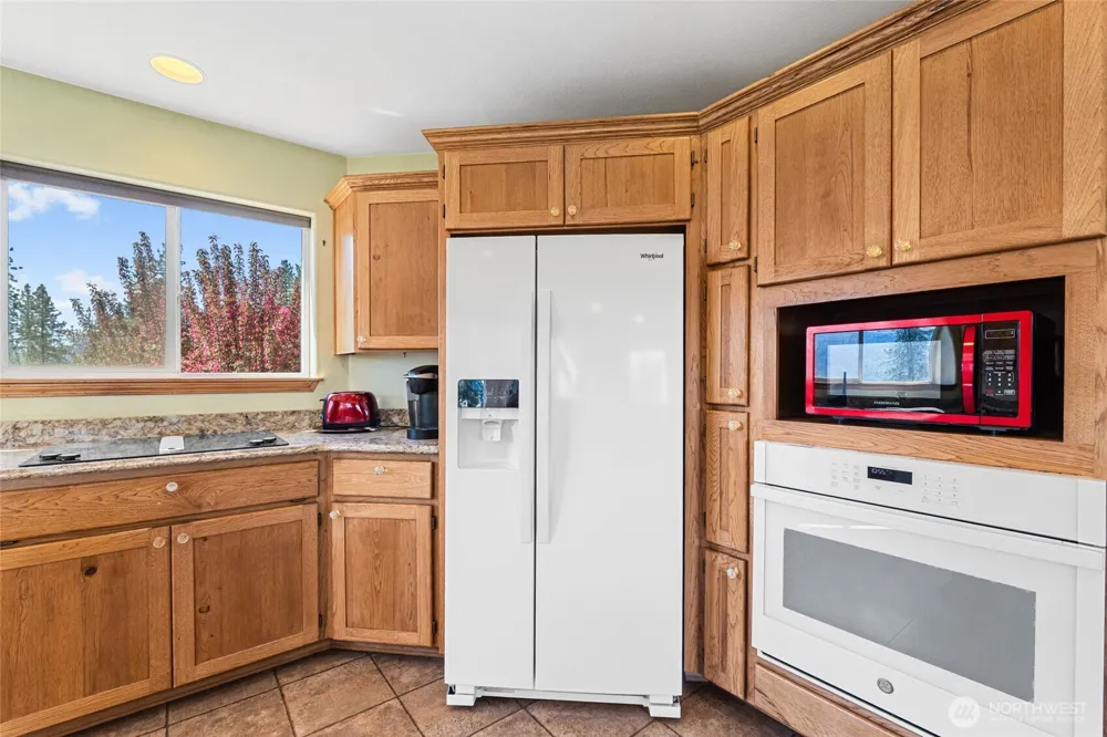 11 Echo Cove Road Kettle Falls, WA 99141